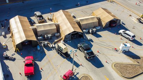 DLX Shelter and Accessories