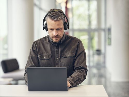 ADAPT Line Headsets - For Hybrid Working