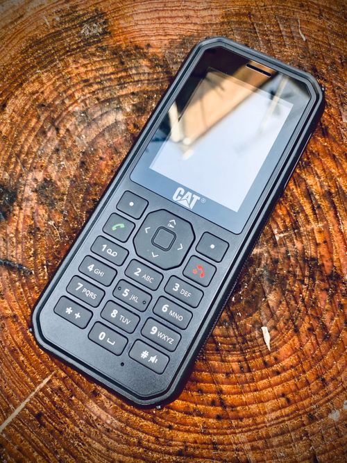 Cat B40 - Rugged Featurephone