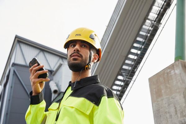 Tactilon Agnet application for secure group communication in smartphones