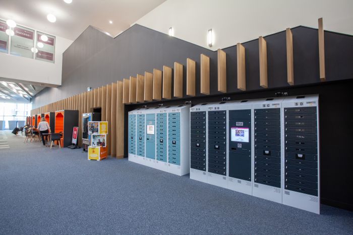 Diplomat™ Pro Smart Locker