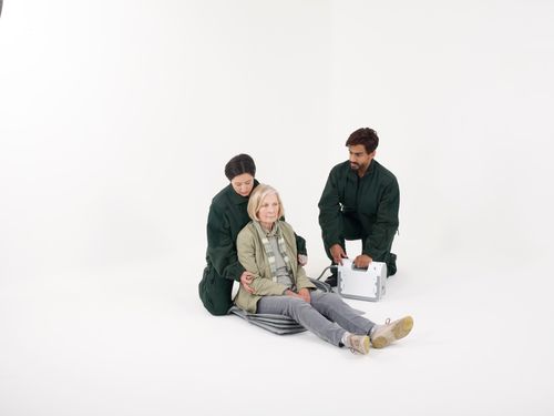 How to help a fallen patient on and off a Mangar ELK Lifting Cushion