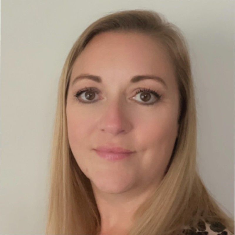 Kirsty James