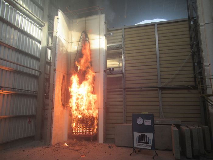 Large Scale Fire Propagation Testing