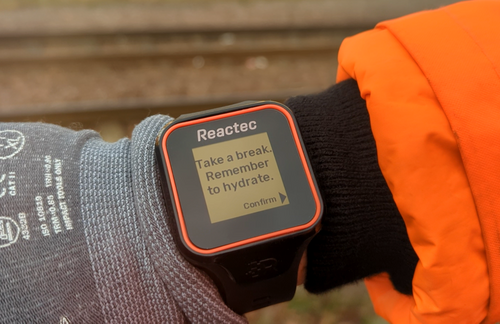 Send custom messages to your onsite teams with the R-Link watch