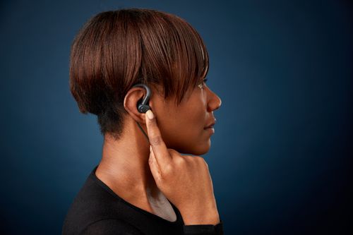 Precision and Comfort: In-Ear vs Skin-Based Monitoring Solutions