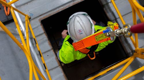 CONFINED SPACE ENTRY TRAINING