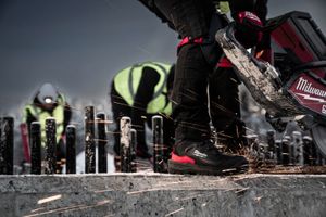 ARMOURTRED™ S3S Safety Boots 1M110111W ESD CI HI HRO SC FO LG SR