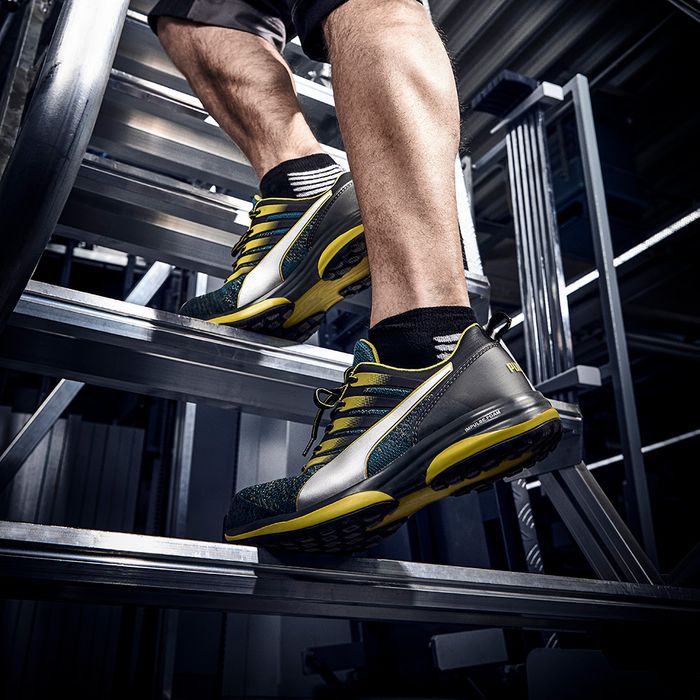 PUMA SAFETY: CHARGE GREEN LOW S1P ESD HRO SRC