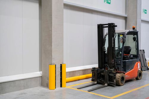 Benefits of using protective bumpers in a warehouse