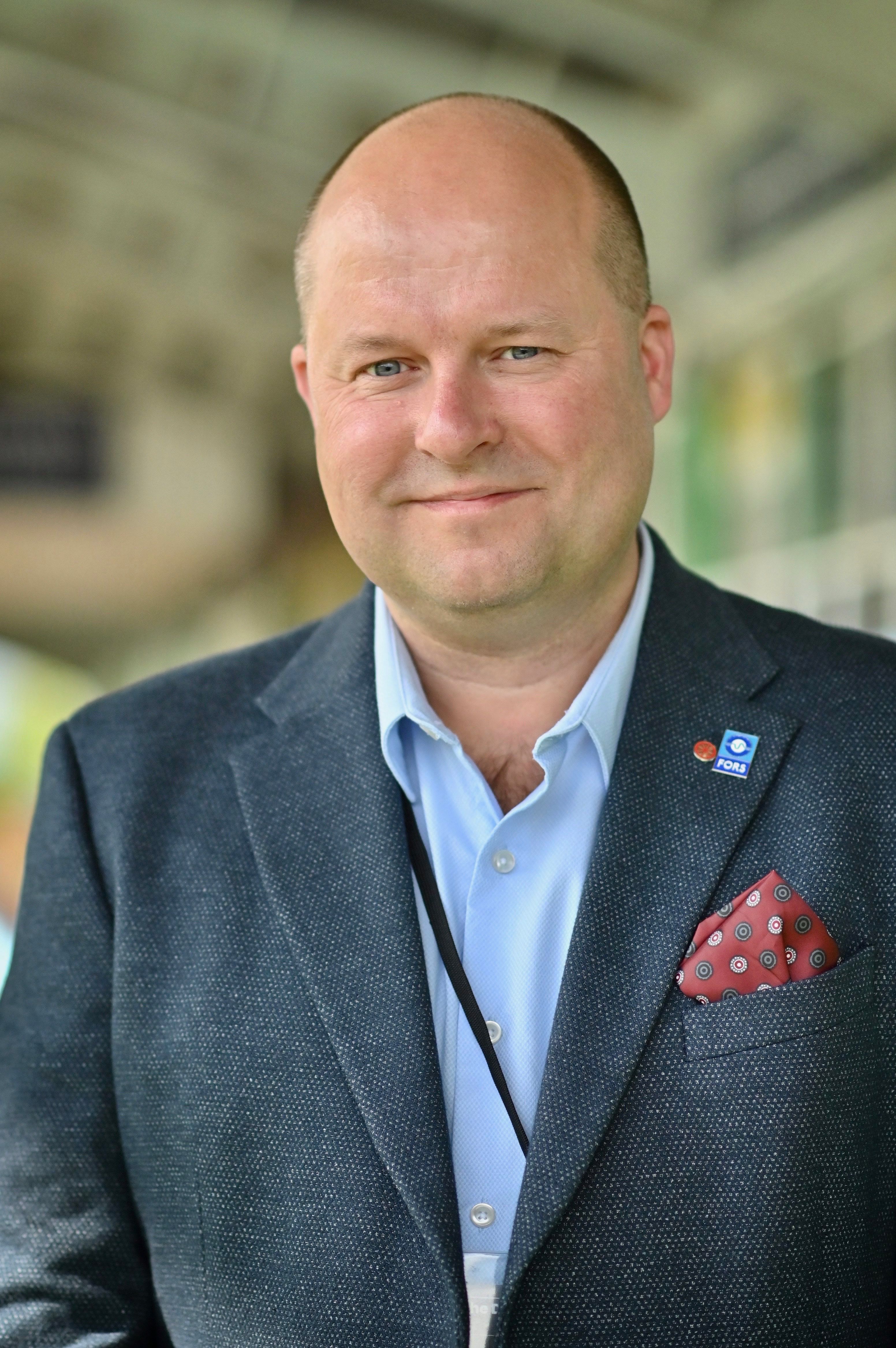 Speaker image for Geraint Davies