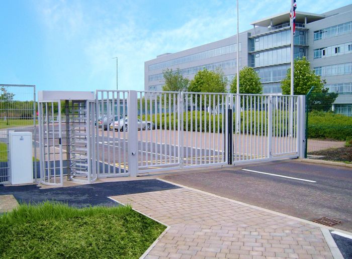 Pedestrian Control Gates & Turnstile