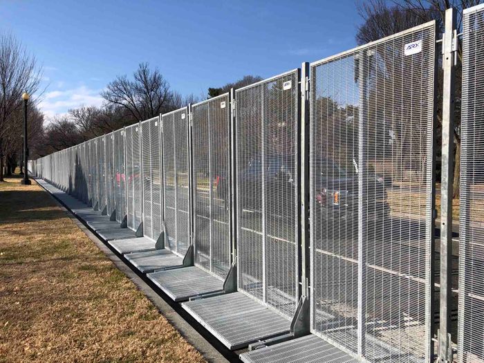 ARX Surface mount, temporary fence system