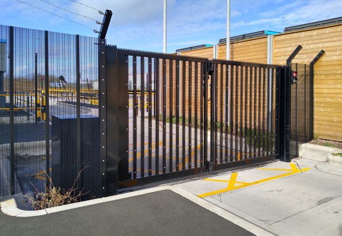 LPS1175 Security Rated Bi-folding Gate - International Security Expo 2025