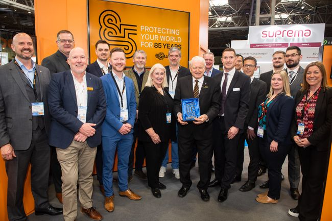 Sir William Gallagher honoured with 'Contribution to the Security Industry' Award at The Security Event 2023