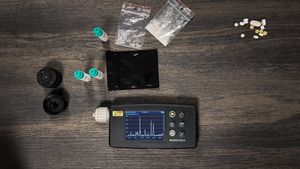 Serstech ARX Mk II -- hand held raman instrument