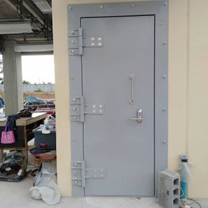 Single Blast Door 