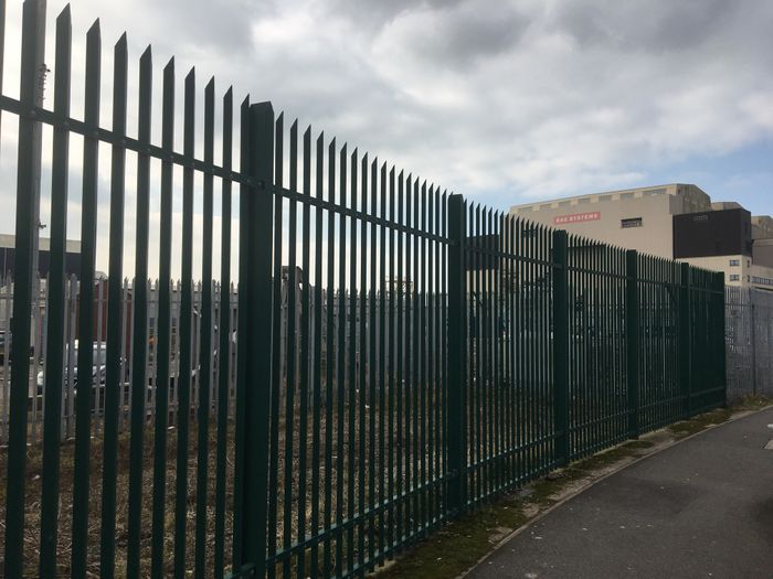 Lochrin Combi SL1 - LPS1175 Issue 8 : A1 (SR1) Fencing