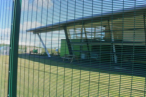 Lochrin 358 SL1 - LPS1175 Issue 8 : A1 (SR1) Fencing