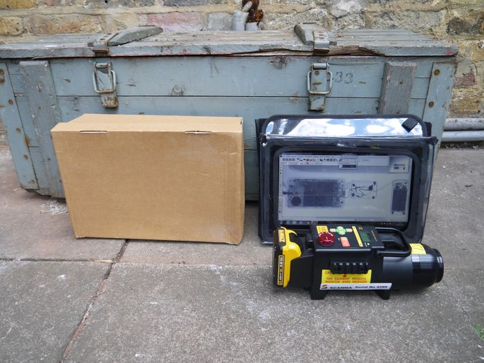 SCANNO - Flyweight portable x-ray system