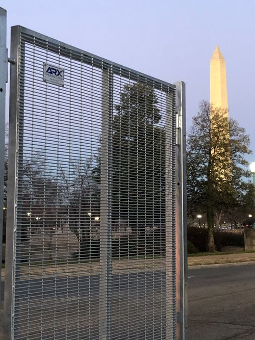 ARX Surface mount, temporary fence system