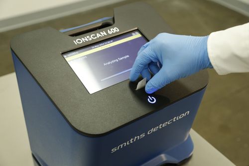 IONSCAN 600 - Portable explosives and narcotics trace detector