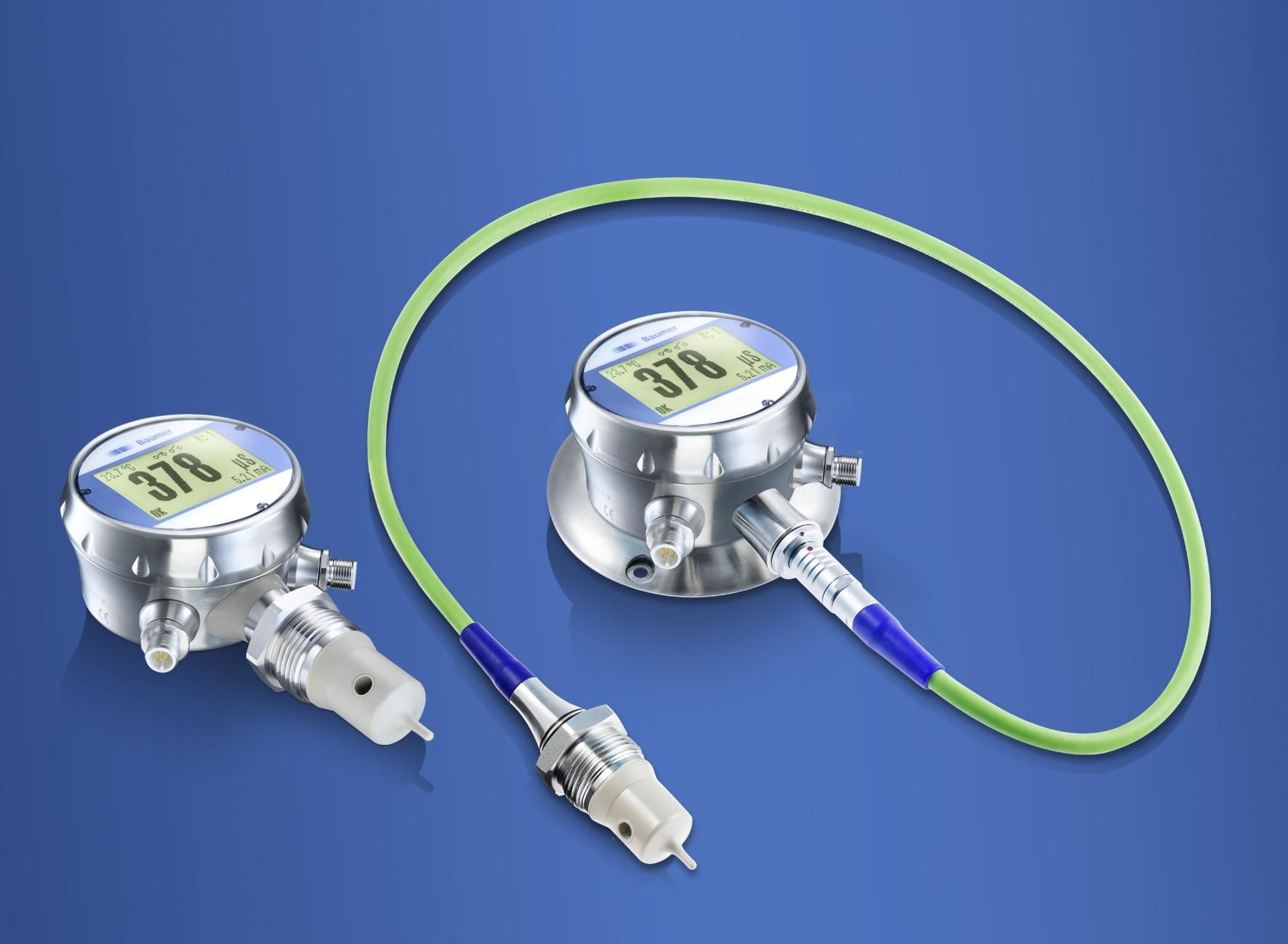 Save water, cleaning agents, and costs – the high-speed CombiLyz conductivity sensor from Baumer