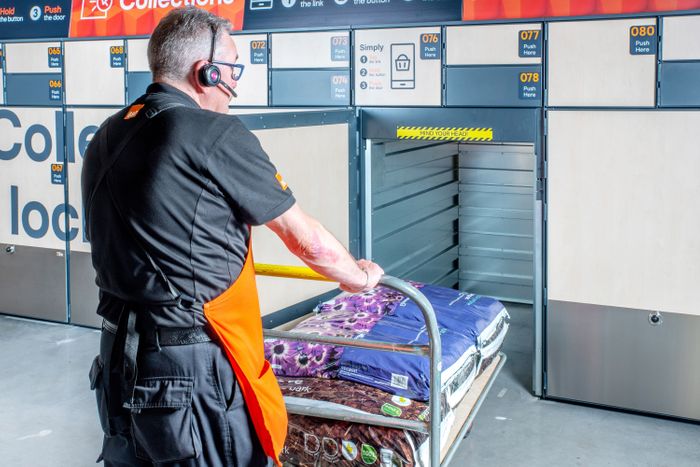 PIONEERING SMART LOCKERS OFFER UK’S FIRST MOBILE-FIRST,  CUSTOMISABLE CLICK + COLLECT SOLUTION