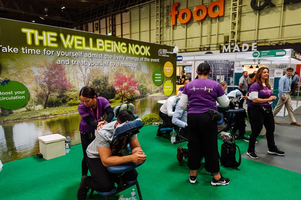 Wellbeing Massages at Smart Manufacturing Week