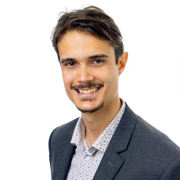 Dr Mateus Labrunie