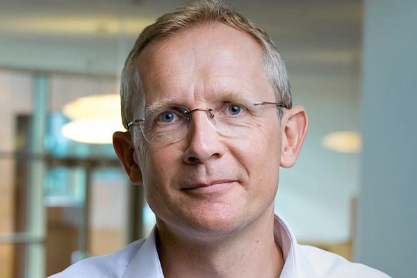 Speaker image for Professor Tim Minshall
