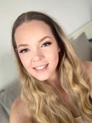 Holli Willis