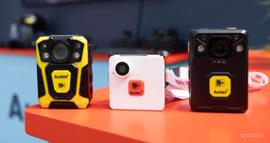 Audax Making everyday that little bit safer. 