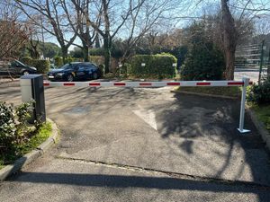 FBA Automatic Rising Arm Barrier