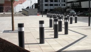SSF100 Resilience Bollard