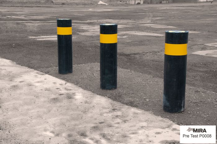 SSF100 Resilience Bollard