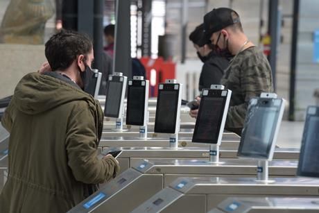 Indra incorporates 350 turnstiles with ZKTeco ProFace X [TD] terminals to provide safe access to trains in the Buenos Aires Metropolitan Area