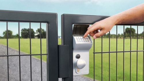 Valentino provides wireless electronic access control