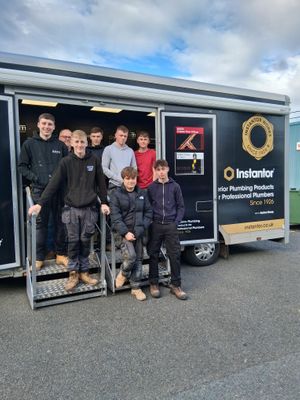 INSTANTOR BRINGS HANDS-ON TRAINING TO COLLEGES