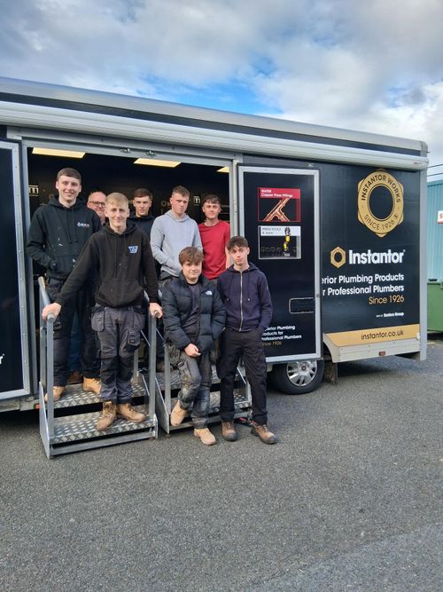 INSTANTOR BRINGS HANDS-ON TRAINING TO COLLEGES