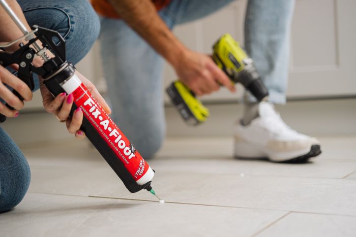 Fix-A-Floor Extra Strength Bonding Adhesive with All-in-One Micro Precision Injector Kit