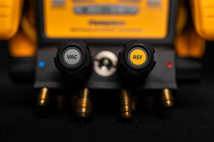 SMAN® Refrigerant Manifold 4-port with Built-in Vacuum Gauge