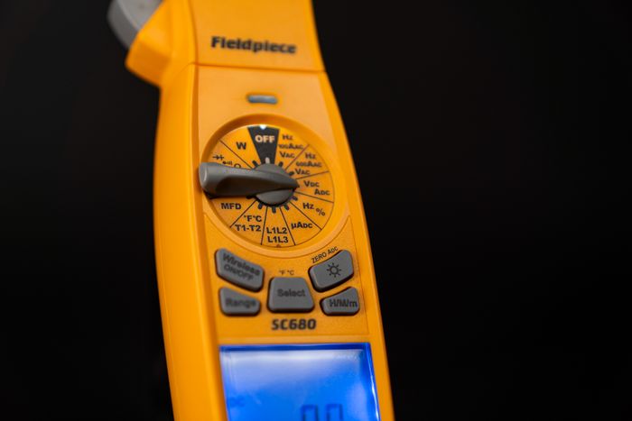 600 AC/DC Swivel Clamp Meter Dual Display l Power l LPF