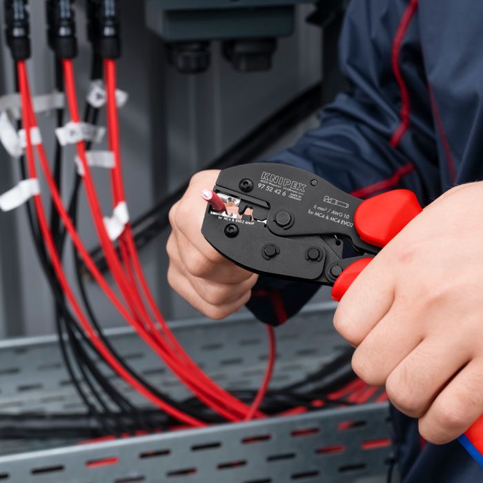 KNIPEX PreciForce - Crimping pliers for MC4®/MC4® Evo 2 connectors