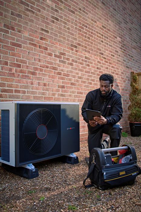 GeniaAir heat pump