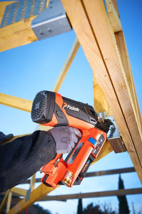 Paslode PPNXi Positive Placement Nailer