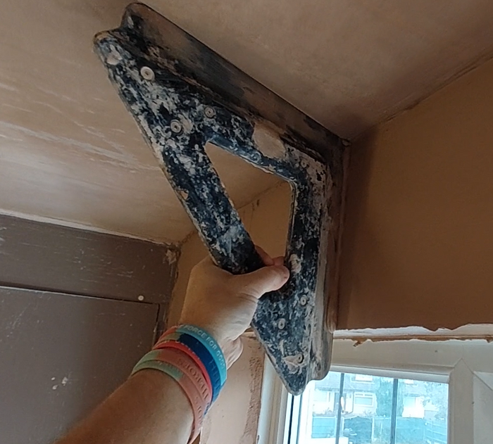 Deadsquare Corner Plastering Trowel – Pro 90° Tool