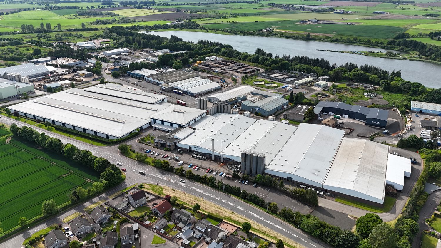 Cover image - Don and Low