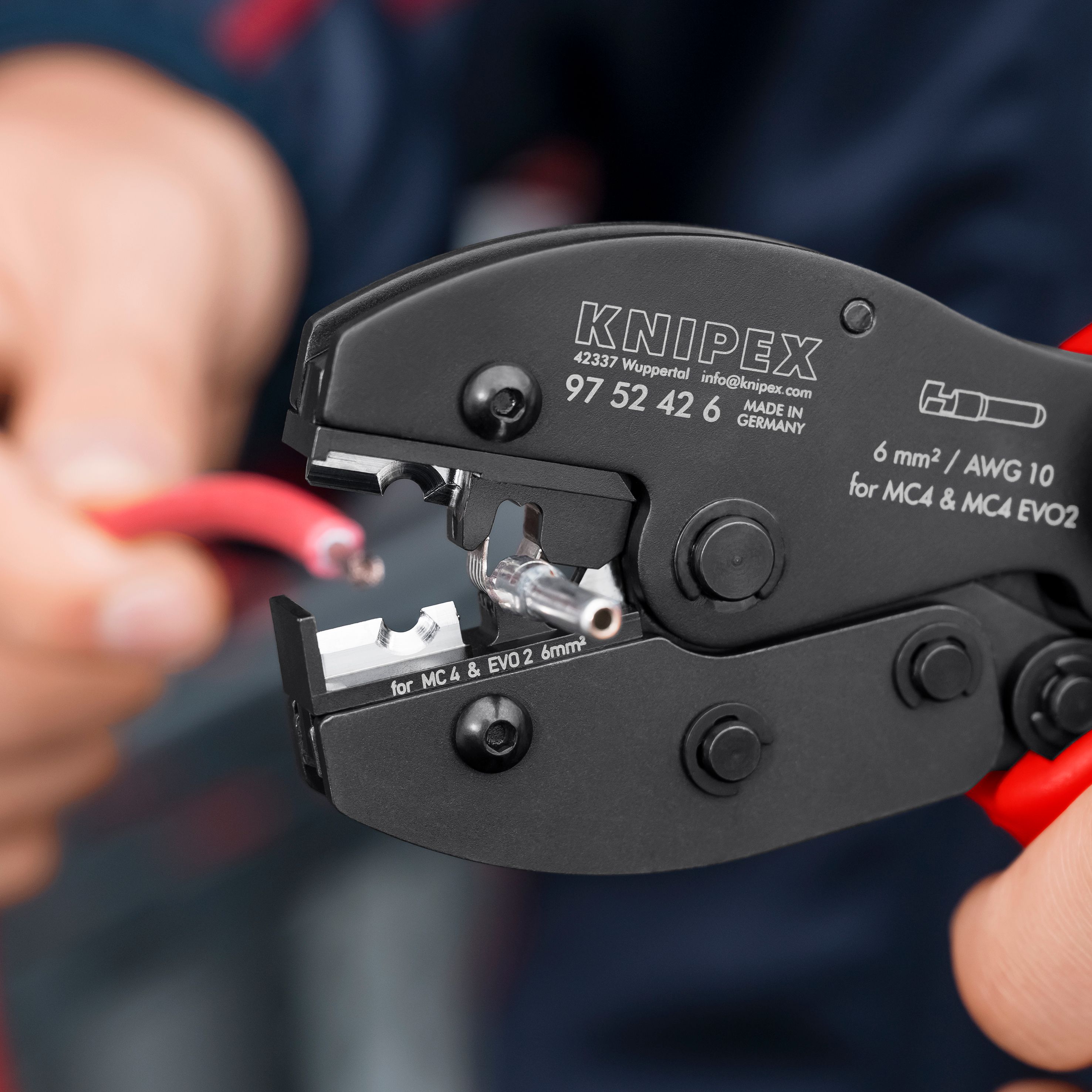 Three jobs, one tool The new KNIPEX PreciForce® SAC
