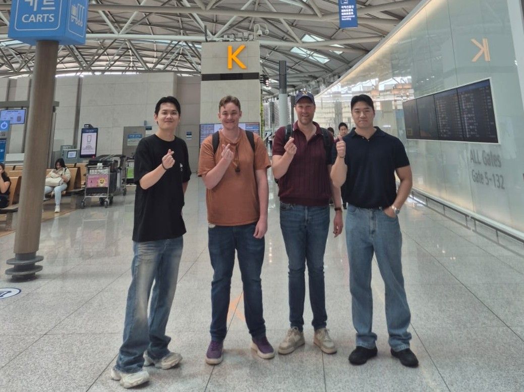 Installer team at Seoul International Airport
